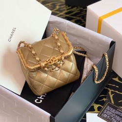 Luxury Golden Quilted Leather Interlocking C Kiss Lock Meatal Frame Flap - Women's Small Chanel Chain Strap Vertical Bag