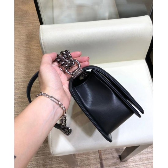 Fashion Design Black Chevron Lambskin Leather Silver Tone Meatal Boy Medium Boy Bag - Imitation Chanel Chain Bag Foor Ladies