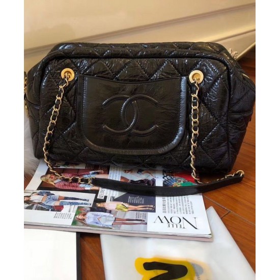 Replica Chanel CC Logo Pattern Chain Long Handle Black Shiny Crumpled Calfskin Leather Zipper Low Price Bowling Bag For Ladies