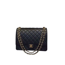 Classic Black Caviar Leather Diamond Pattern Yellow Gold Chain Shoulder Strap - Women's Chanel 33CM CC Logo Turn Lock Flap Bag