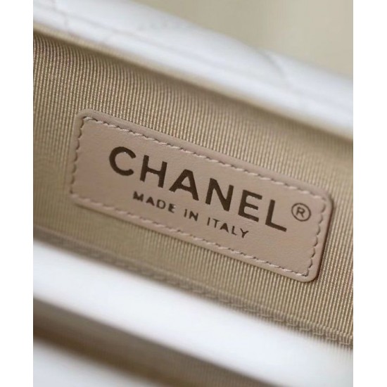 Imitation Chanel White Quilted Leather Silver Frame Fashion Kiss Lock CC Logo Signature Square Clutch Bag For Ladies