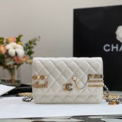 Chanel Flap Bag White For Women 7.4in/19cm