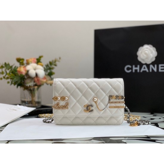 Chanel Flap Bag White For Women 7.4in/19cm