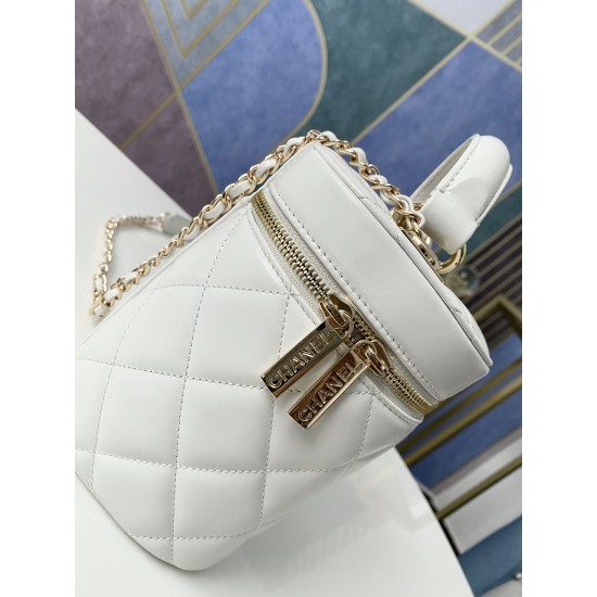 Chanel Vanity Case Gold Hardware White For Women, Women’s Handbags, Shoulder Bags 9.4in/24cm 