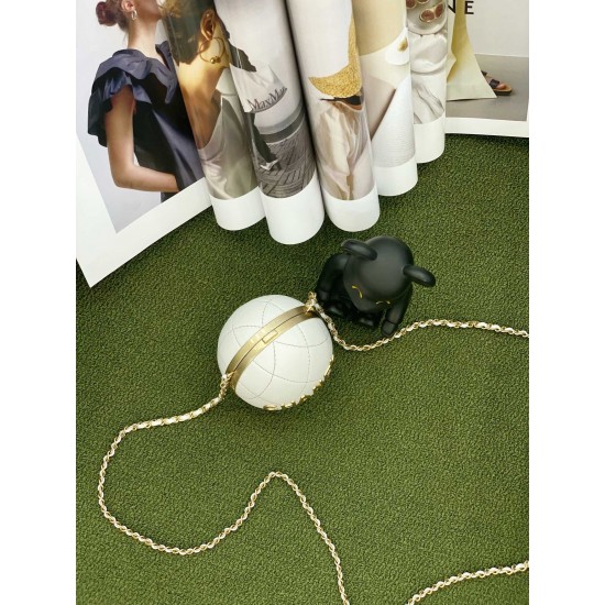 Chanel Ball Bag White and Gold Chain Bag For Women 23.5cm/9.25in