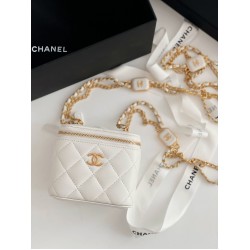 Chanel Small Vanity With Chain White For Women, Women’s Bags 4.3in/11cm