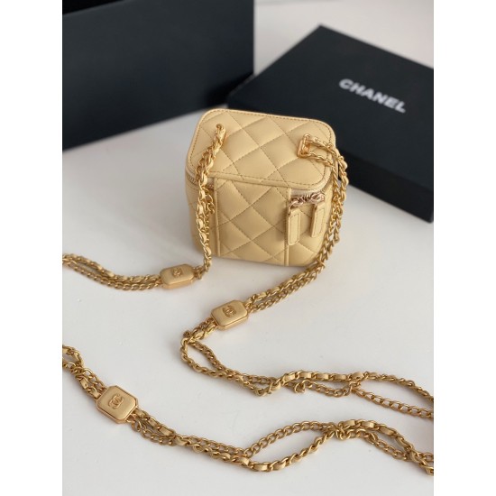 Chanel Small Vanity With Chain Yellow For Women, Women’s Bags 4.3in/11cm