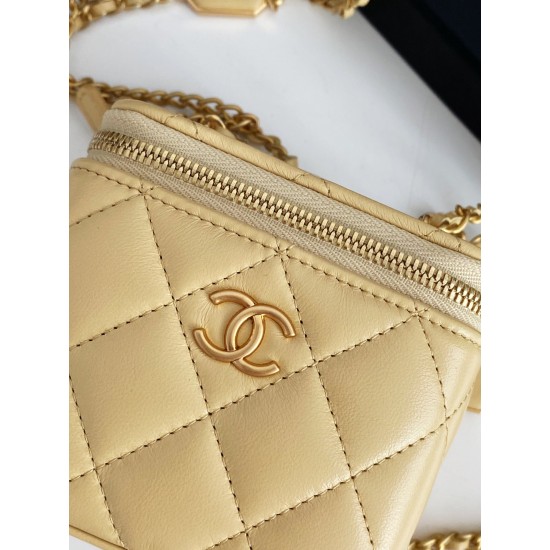 Chanel Small Vanity With Chain Yellow For Women, Women’s Bags 4.3in/11cm