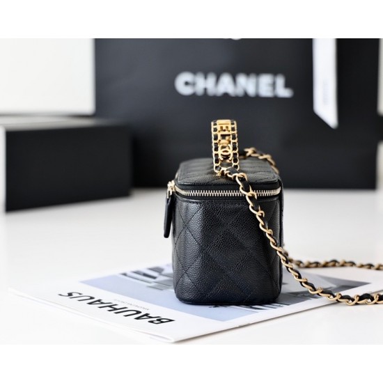 Chanel Small Vanity Case Black For Women 6.7in/17cm AS3171