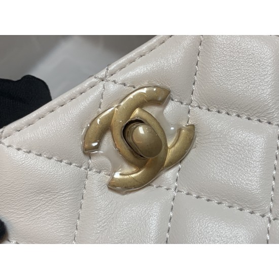 Chanel Hobo Handbag White Bag For Women 16cm/6in