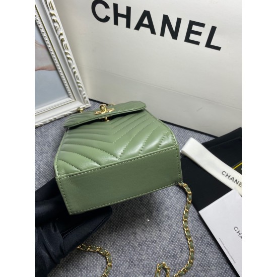 Chanel Chevron Trendy Cc Phone Olive Bag For Women 18cm/7in