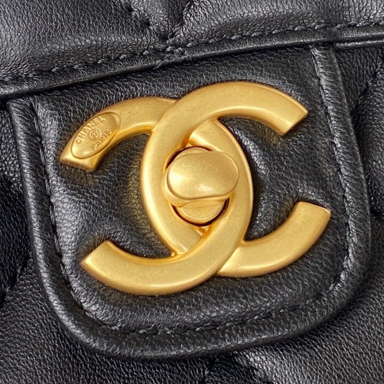 Chanel Small Floor Pack Black For Women, Women’s Bags 7.6in/19.5cm