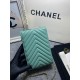 Chanel Chevron Trendy Cc Phone Mint Bag For Women 18cm/7in