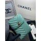 Chanel Chevron Trendy Cc Phone Mint Bag For Women 18cm/7in