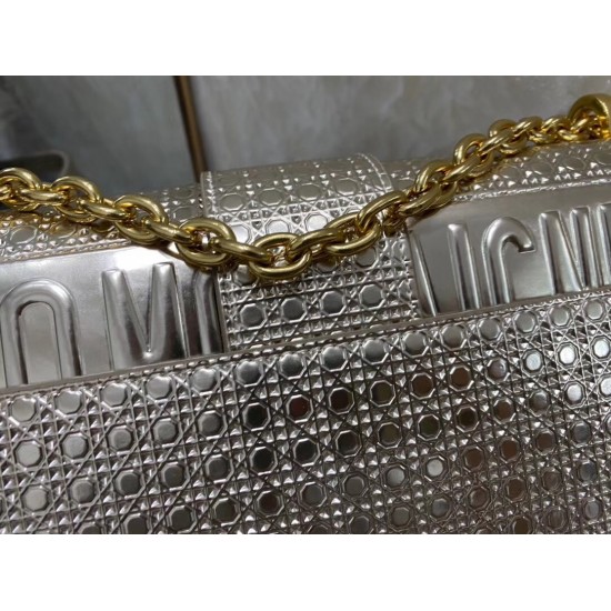 Dior 30 Montaigne Chain Bag In Metallic Gold Calfskin