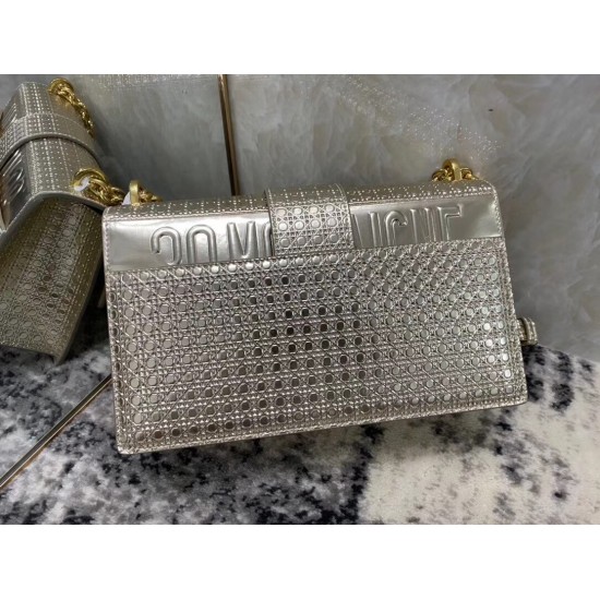 Dior 30 Montaigne Chain Bag In Metallic Gold Calfskin