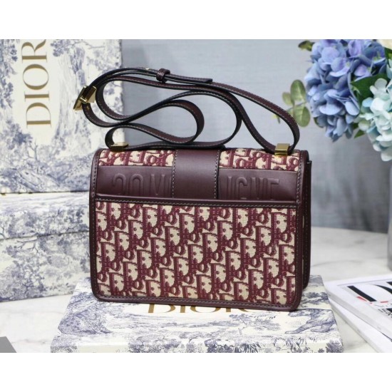 Dior 30 Montaigne Bag In Burgundy Oblique Jacquard Canvas