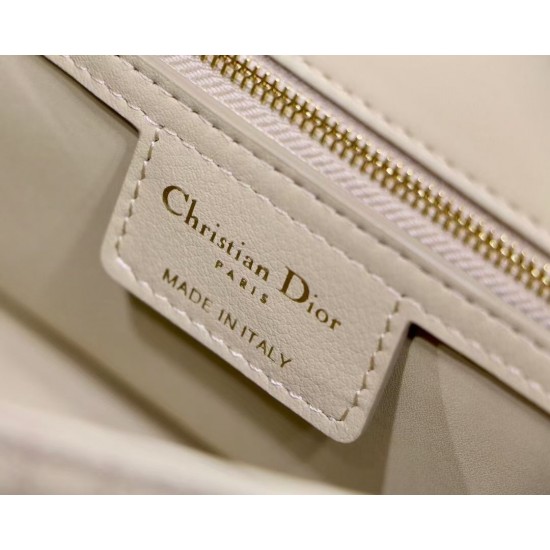 Dior Caro Medium Bag In Beige Cannage Calfskin