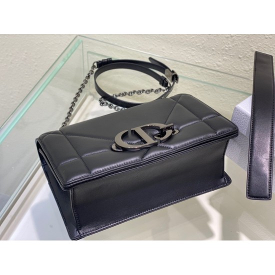 Dior 30 Montaigne Chain Bag With Handle In Black Lambskin