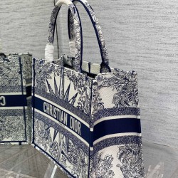 Dior Medium Dior Book Tote In White and Blue Rêve d'Infini Embroidery