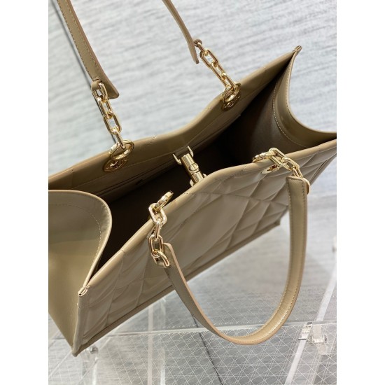 Dior Medium Essential Tote Bag In Hazelnut Archicannage Calfskin