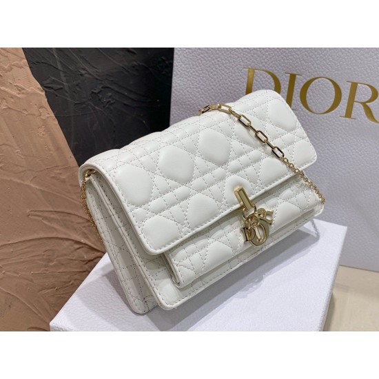 Dior Lady Dior Chain Pouch In White Cannage Lambskin