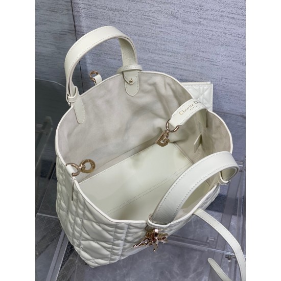 Dior Toujours Medium Bag in White Macrocannage Calfskin