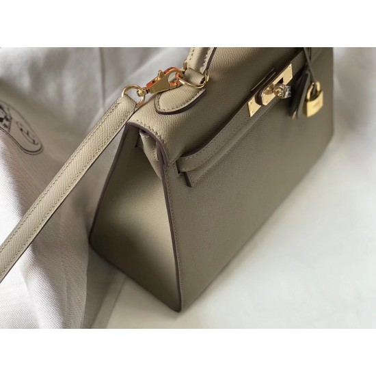 Hermes Kelly 28cm Sellier Bag In Tourterelle Epsom Leather