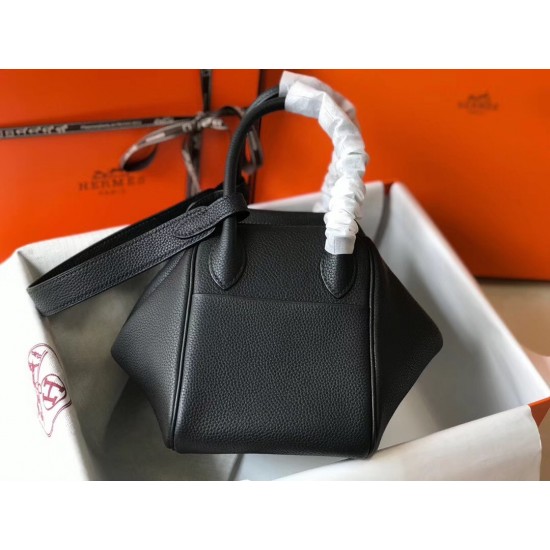 Hermes Lindy 26cm Bag In Black Clemence With PHW