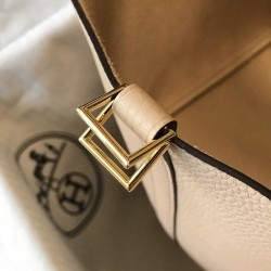 Hermes Picotin Lock 22 Bag In Trench Clemence Leather