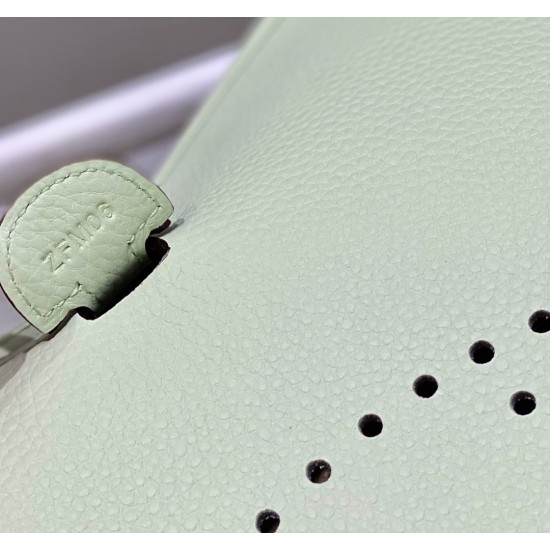 Hermes Evelyne III 29 Bag in Vert Fizz Clemence Leather