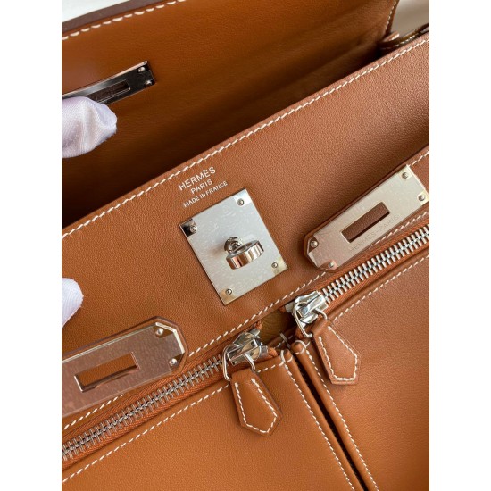 Hermes Kelly Lakis 32 Handmade Bag In Gold Swift Calfskin