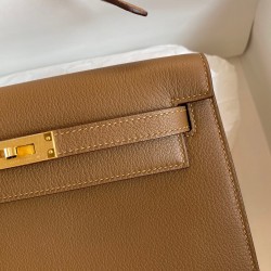 Hermes Kelly Danse II Bag In Beige de Weimar Evercolor Calfskin