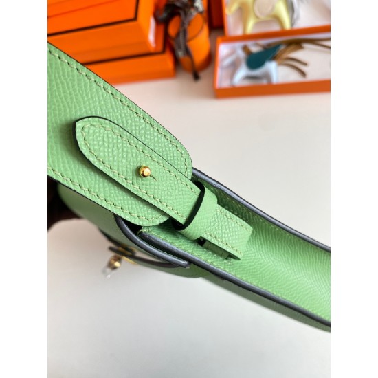 Hermes Kelly Depeches 25 Pouch in Vert Criquet Epsom Calfskin