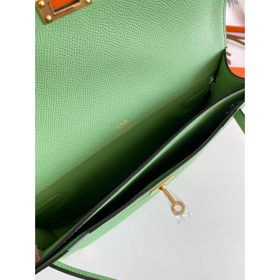 Hermes Kelly Depeches 25 Pouch in Vert Criquet Epsom Calfskin