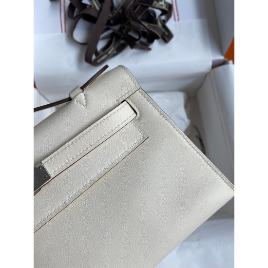 Hermes Kelly Pochette Handmade Bag In Nata Swift Calfskin