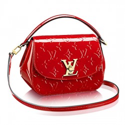 Louis Vuitton M90944 Pasadena Crossbody Bag Monogram Vernis