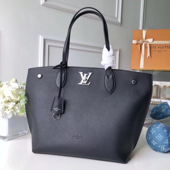 Louis Vuitton Lockme Go Tote Bag M55028