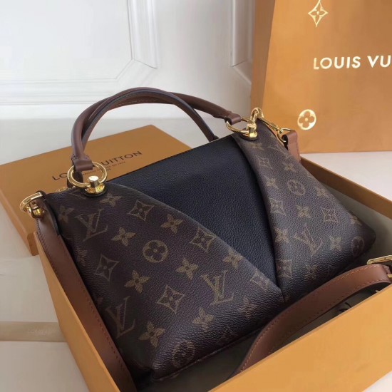 Louis Vuitton V Tote MM Monogram Canvas M43948