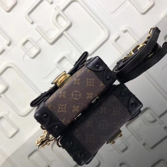 Louis Vuitton Essential Trunk Bag Monogram M62553